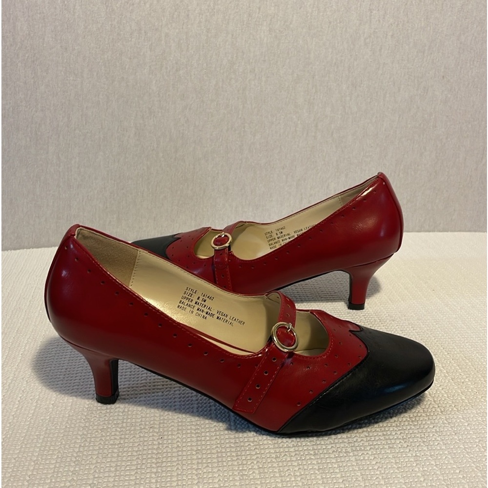 Angel steps, heel shoes. Size 8.5M